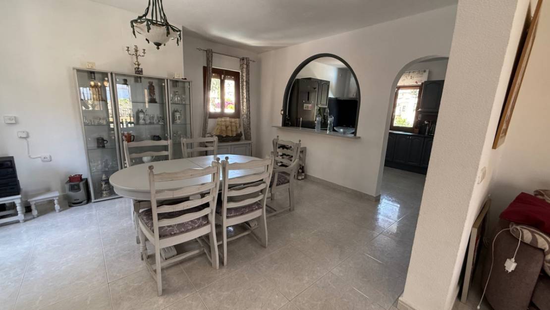 Sale - Villa - Orihuela - Orihuela Centro