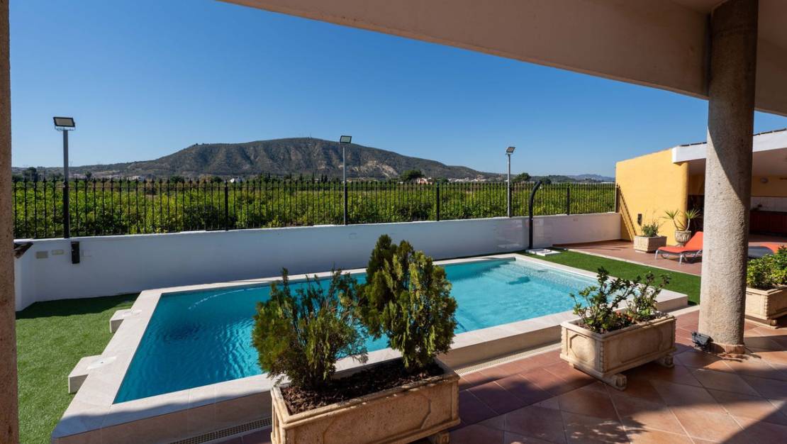 Sale - Villa - Orihuela - Orihuela Centro