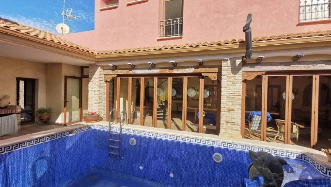 Sale - Villa - Orihuela - Orihuela Centro