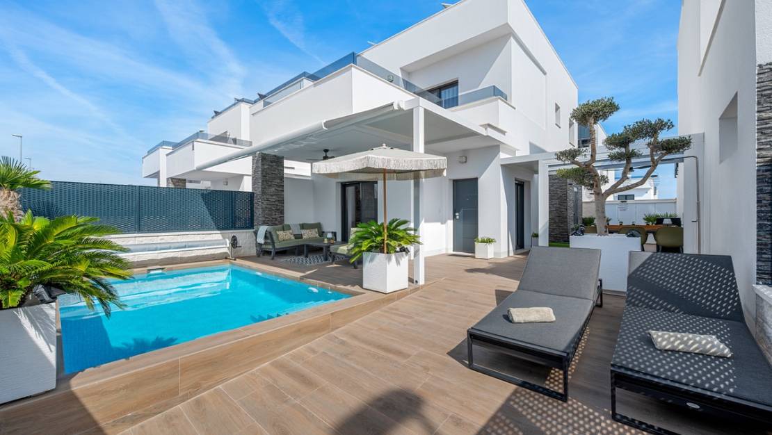 Sale - Villa - Orihuela - Orihuela Centro