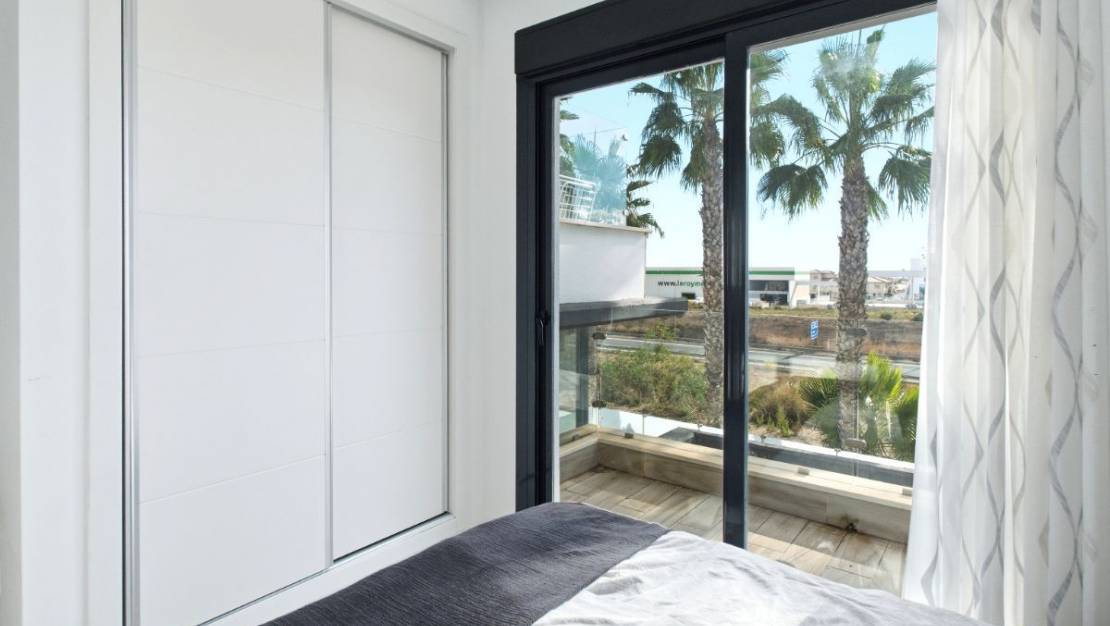 Sale - Villa - Orihuela - Orihuela Centro