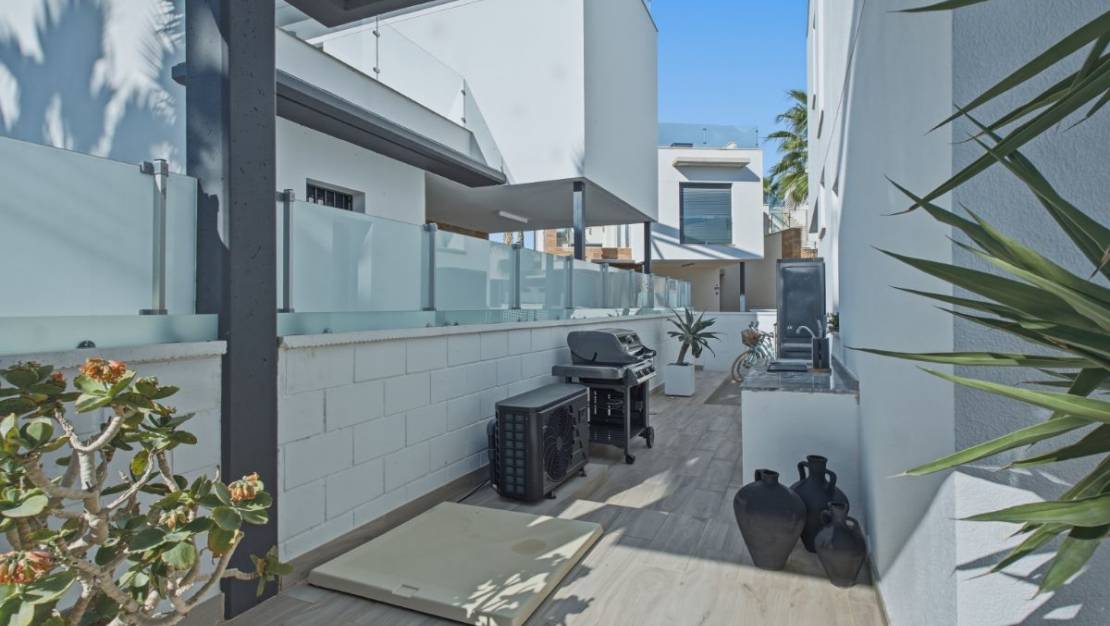 Sale - Villa - Orihuela - Orihuela Centro