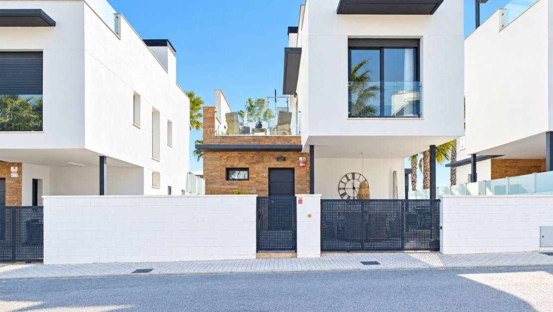 Sale - Villa - Orihuela - Orihuela Centro