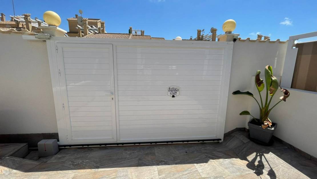 Sale - Villa - Orihuela - Orihuela Costa