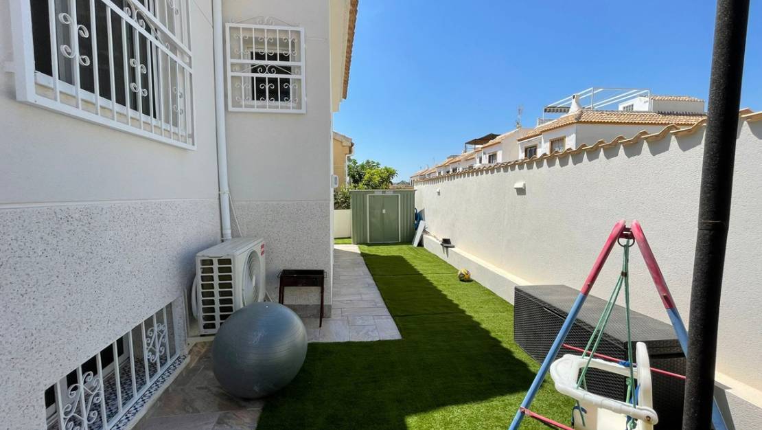 Sale - Villa - Orihuela - Orihuela Costa