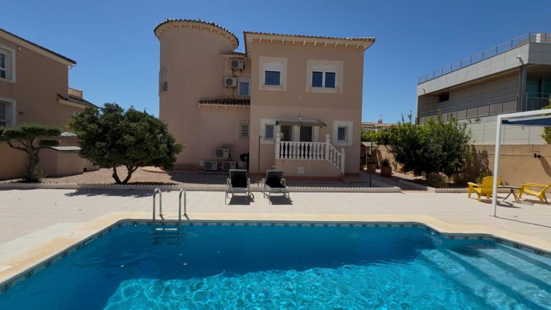 Sale - Villa - Orihuela - Orihuela Costa
