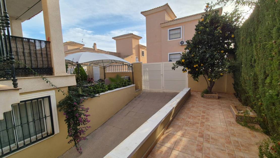 Sale - Villa - Orihuela - Orihuela Costa