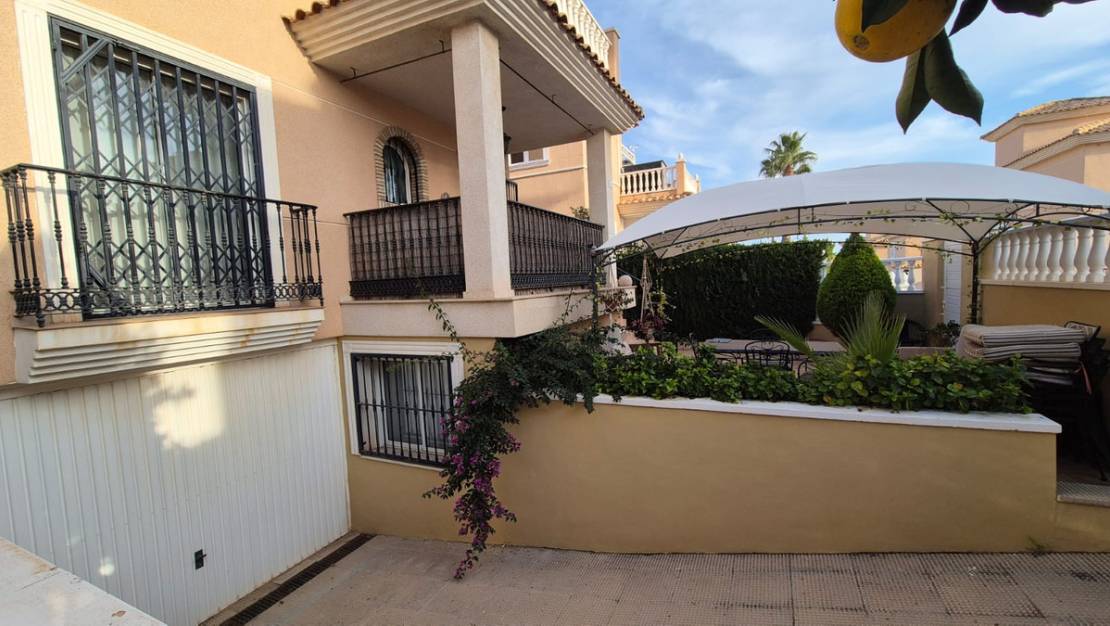 Sale - Villa - Orihuela - Orihuela Costa