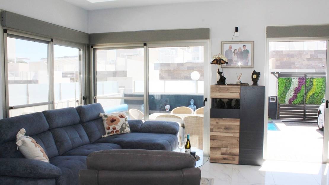 Sale - Villa - Orihuela - Orihuela Costa