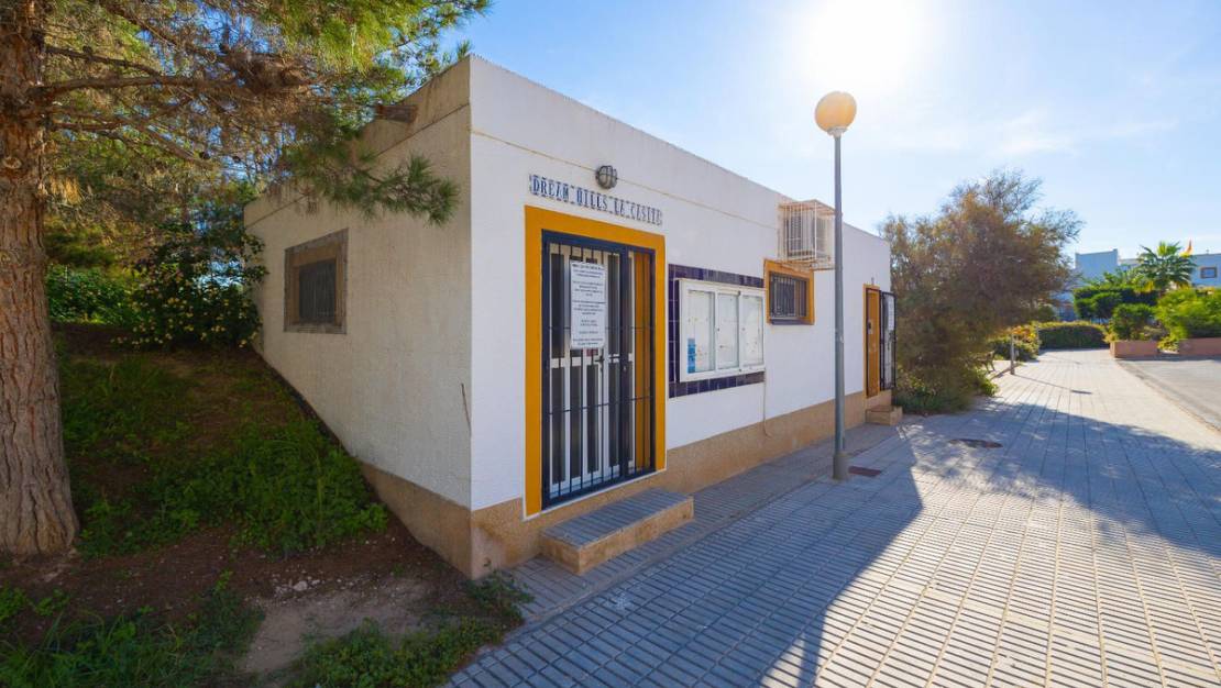 Sale - Villa - Orihuela - Orihuela Costa