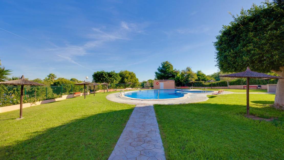 Sale - Villa - Orihuela - Orihuela Costa