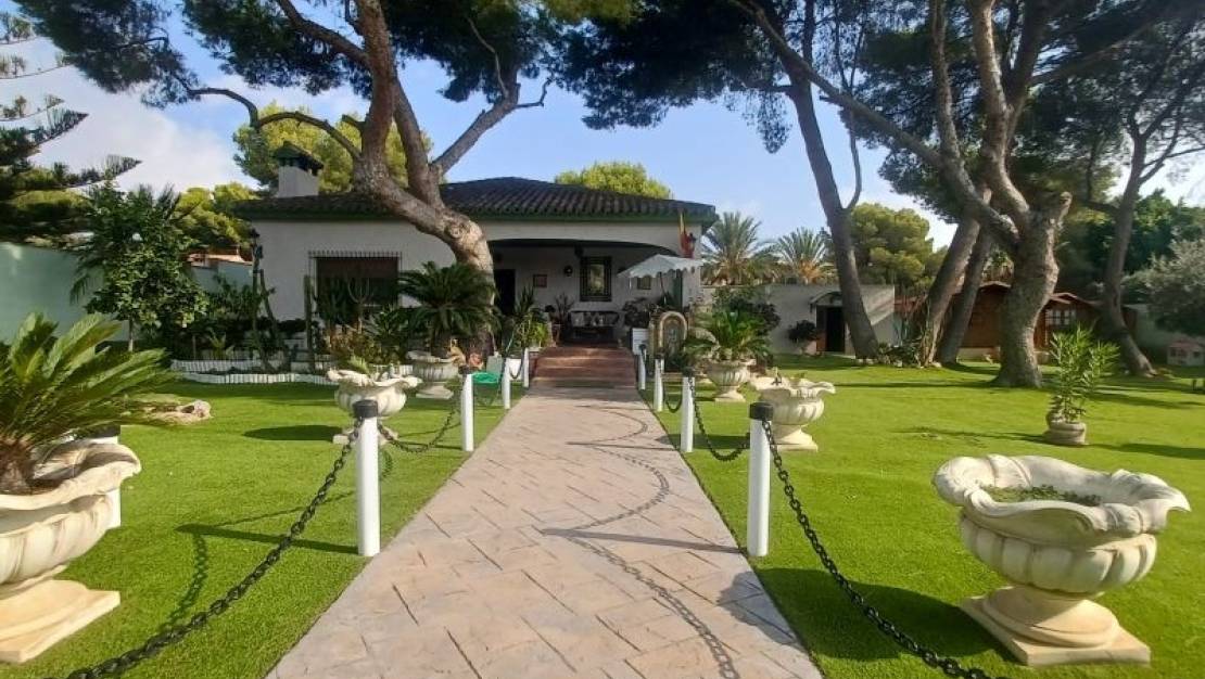 Sale - Villa - Orihuela - Orihuela Costa