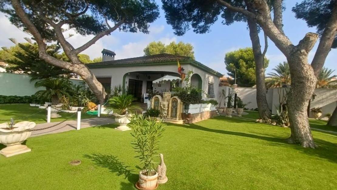 Sale - Villa - Orihuela - Orihuela Costa