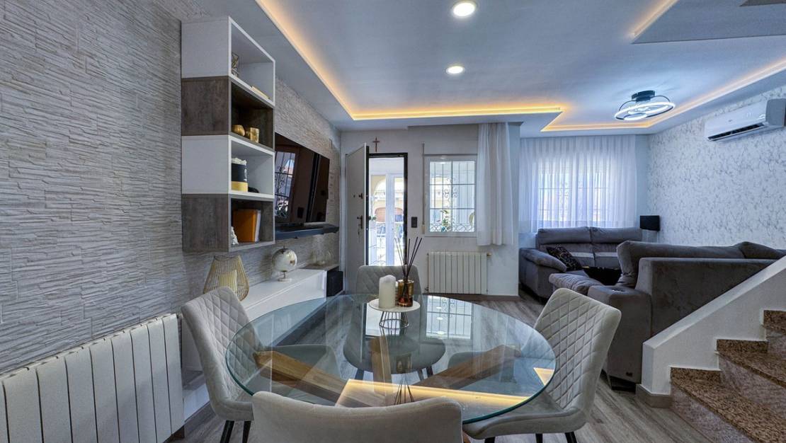 Sale - Villa - Orihuela - Orihuela Costa