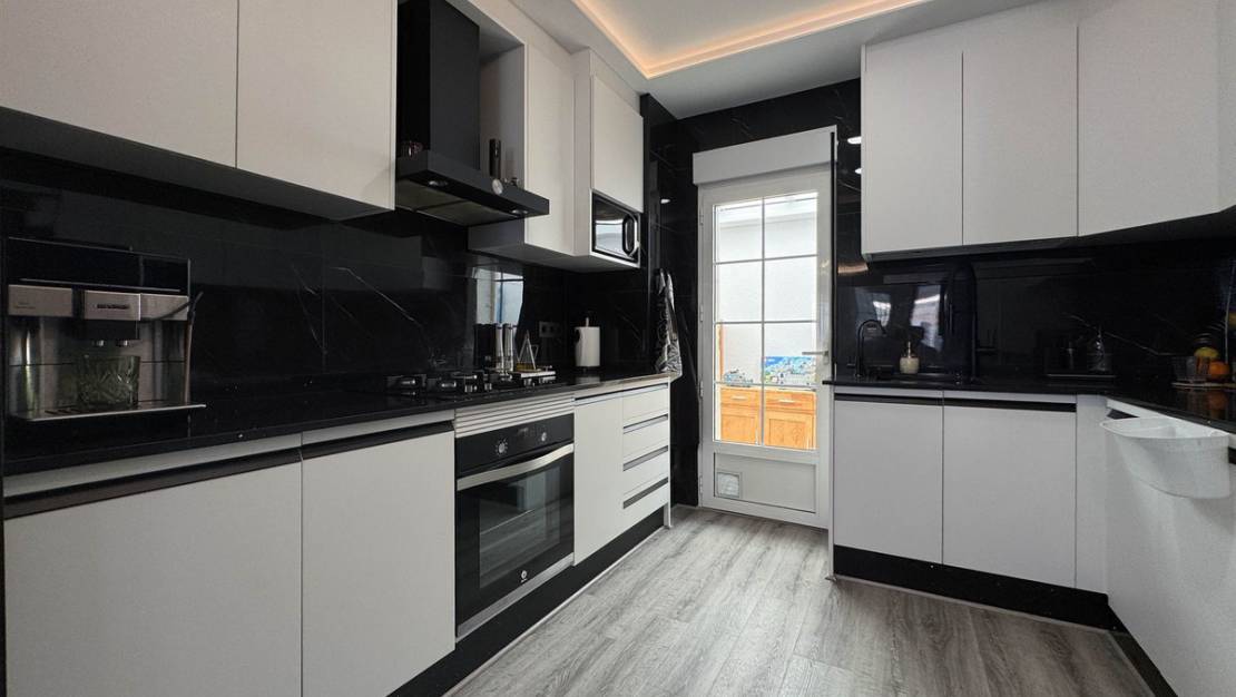 Sale - Villa - Orihuela - Orihuela Costa