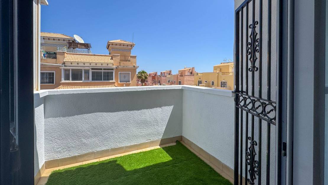 Sale - Villa - Orihuela - Orihuela Costa