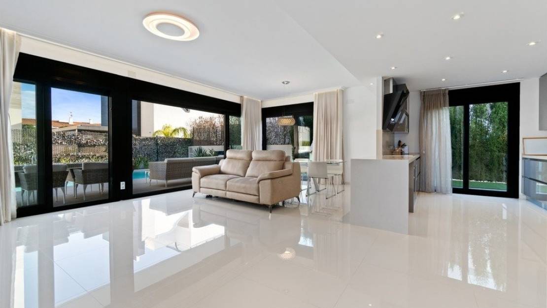 Sale - Villa - Orihuela - Orihuela Costa