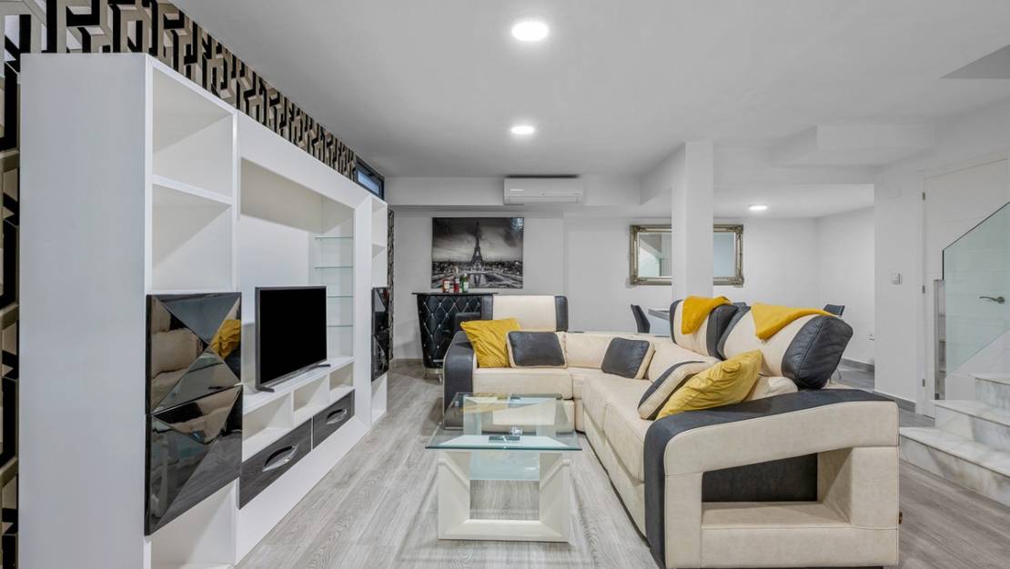 Sale - Villa - Orihuela - Orihuela Costa