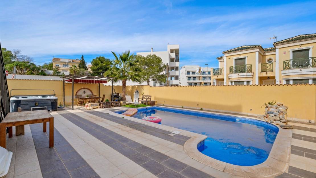 Sale - Villa - Orihuela - Orihuela Costa
