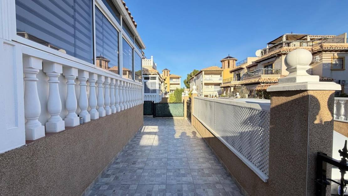 Sale - Villa - Orihuela - Orihuela Costa