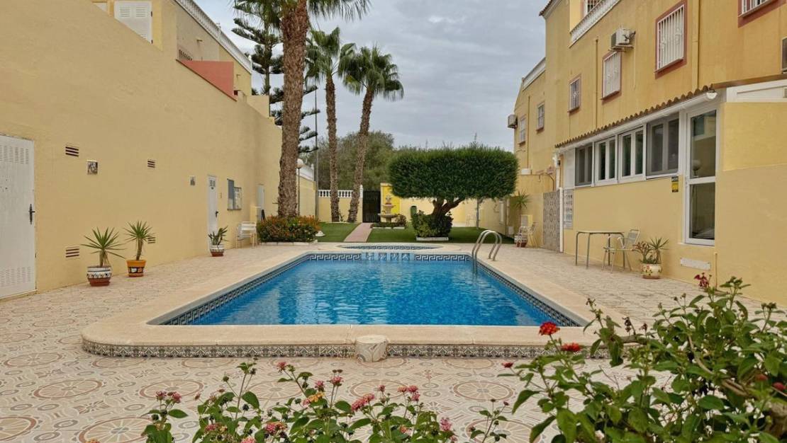 Sale - Villa - Orihuela - Orihuela Costa