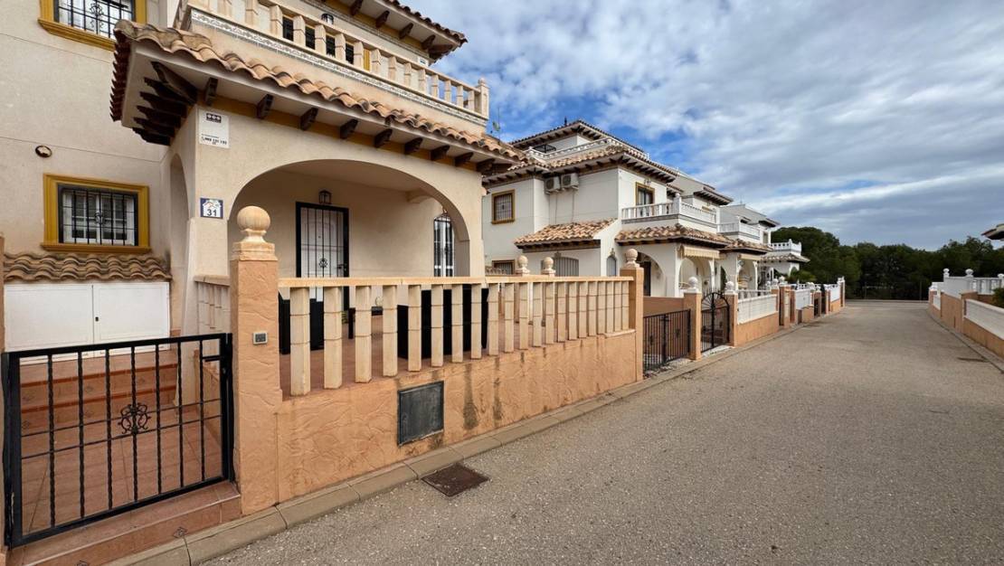 Sale - Villa - Orihuela - Orihuela Costa