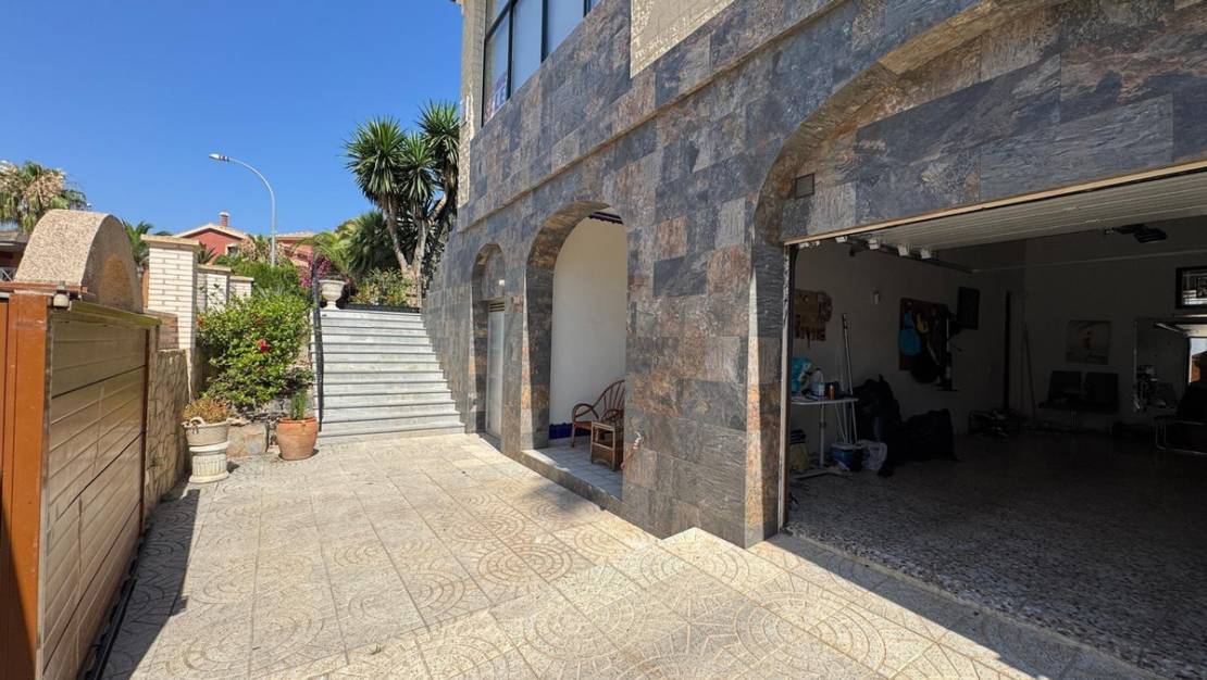 Sale - Villa - Orihuela - Orihuela Costa