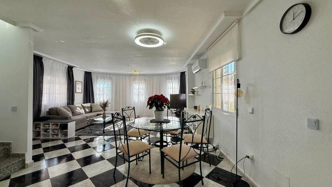 Sale - Villa - Orihuela - Orihuela Costa