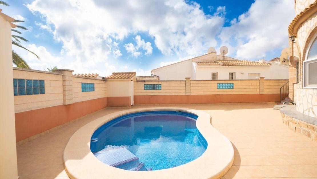 Sale - Villa - Orihuela - Orihuela Costa