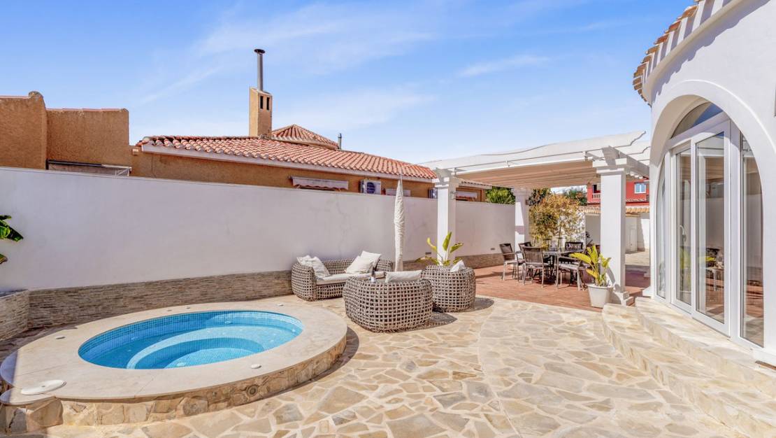Sale - Villa - Orihuela - Orihuela Costa