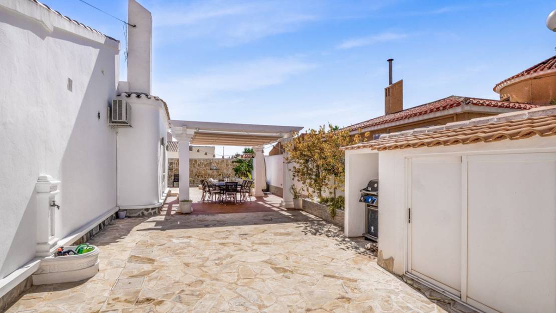 Sale - Villa - Orihuela - Orihuela Costa