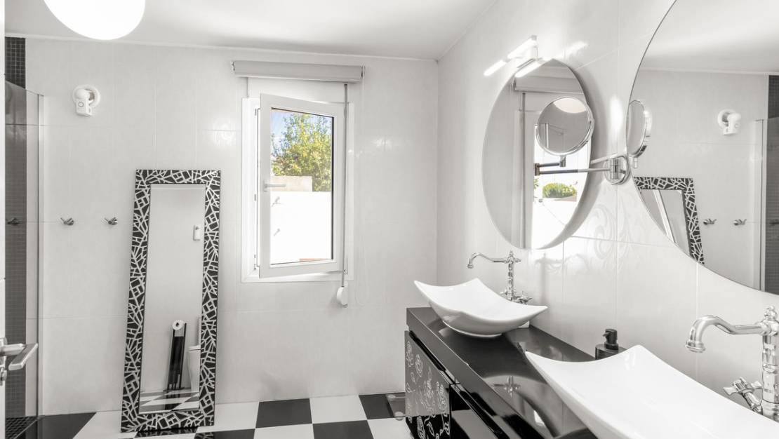 Sale - Villa - Orihuela - Orihuela Costa