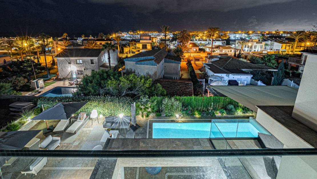 Sale - Villa - Orihuela - Orihuela Costa