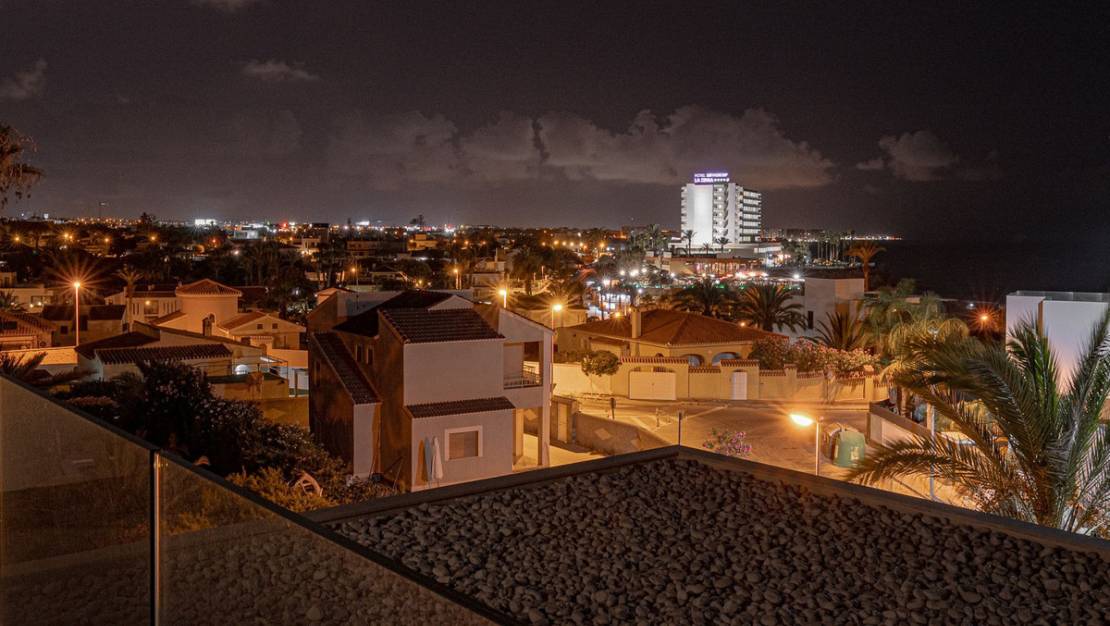 Sale - Villa - Orihuela - Orihuela Costa