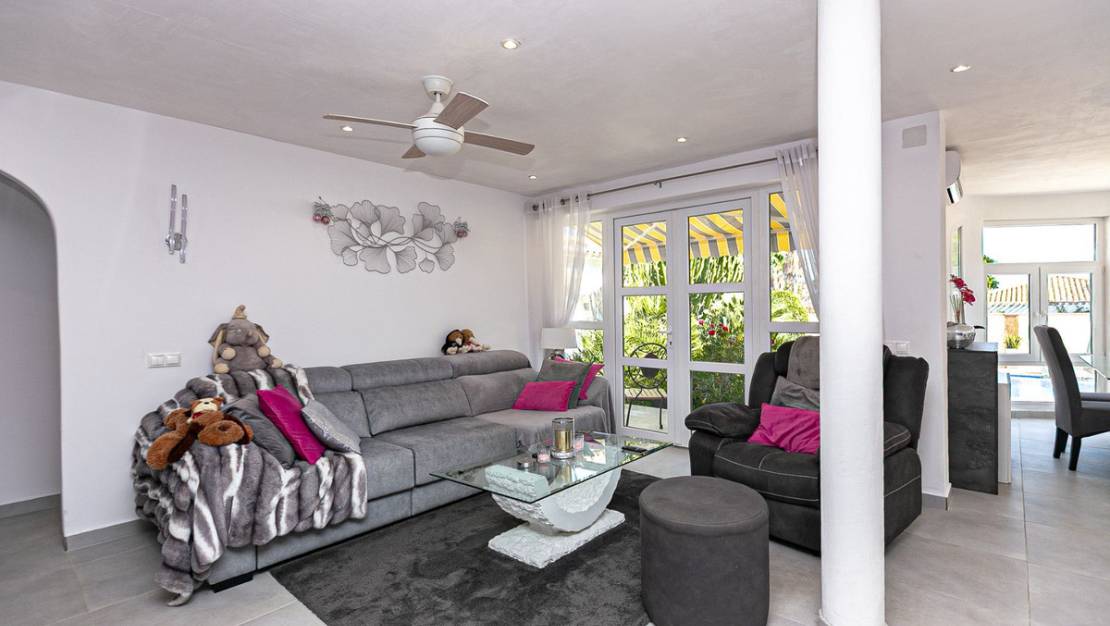 Sale - Villa - Orihuela - Orihuela Costa