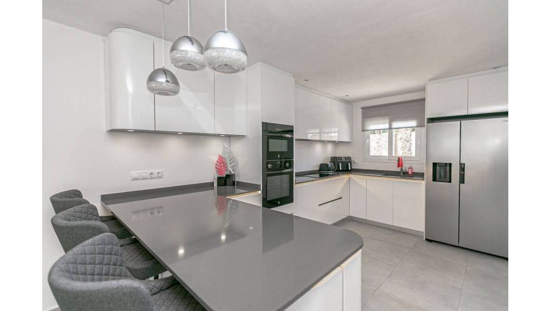 Sale - Villa - Orihuela - Orihuela Costa