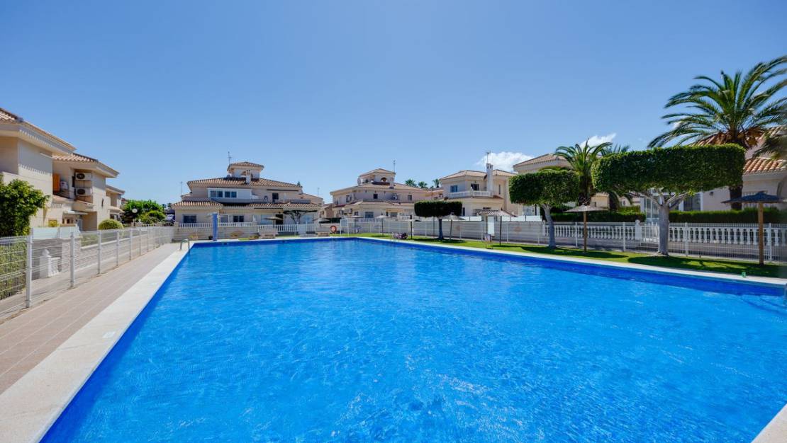 Sale - Villa - Orihuela - Orihuela Costa