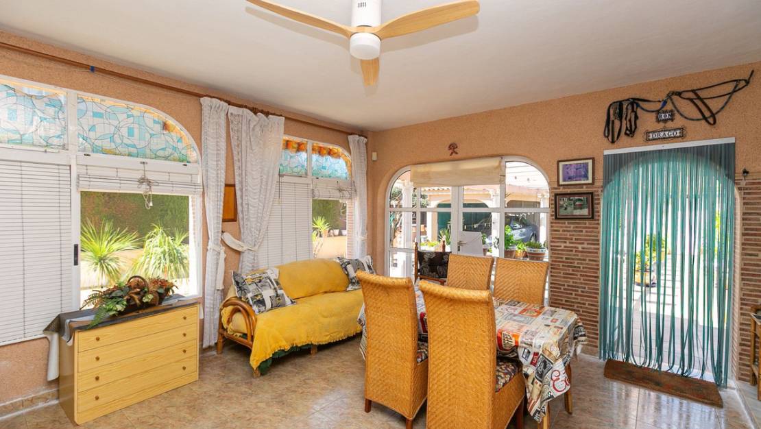 Sale - Villa - Orihuela - Orihuela Costa