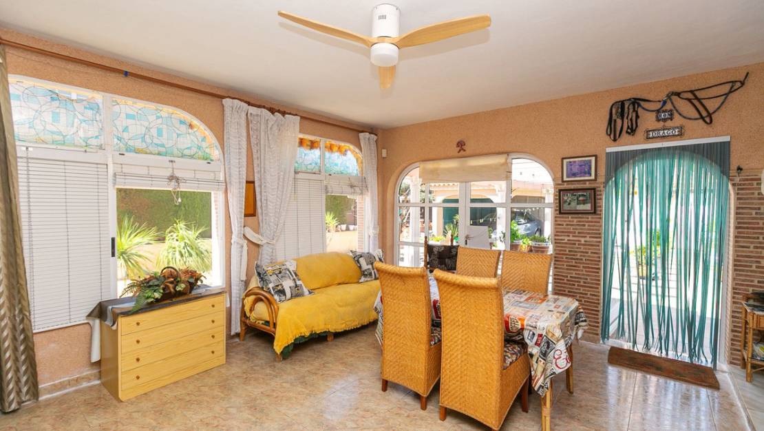 Sale - Villa - Orihuela - Orihuela Costa