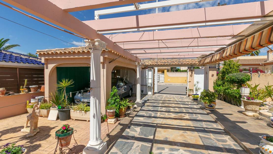 Sale - Villa - Orihuela - Orihuela Costa