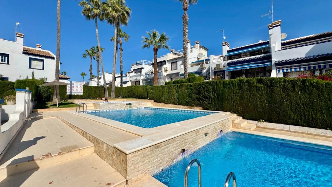 Sale - Villa - Orihuela - Orihuela Costa