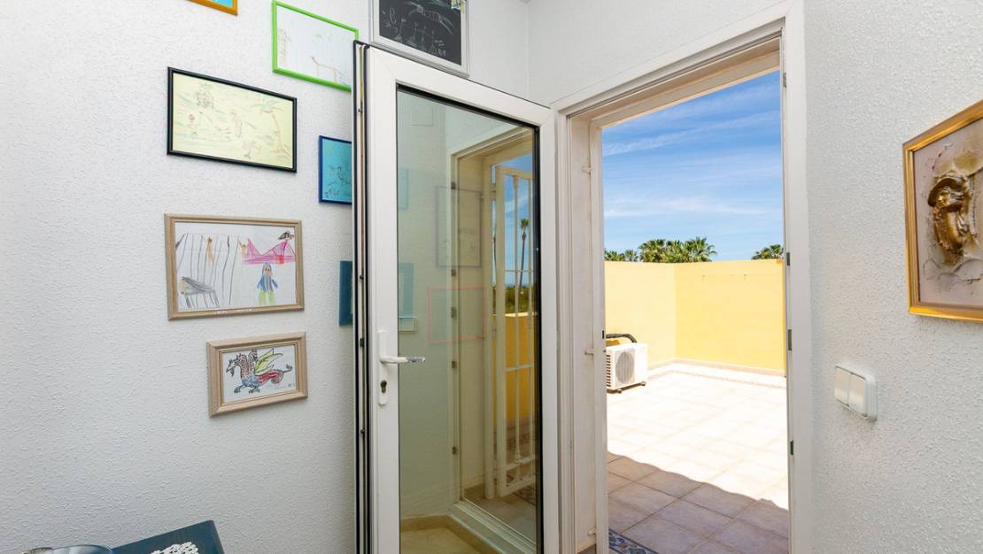 Sale - Villa - Orihuela - Orihuela Costa