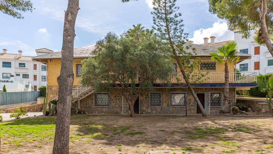 Sale - Villa - Orihuela - Orihuela Costa
