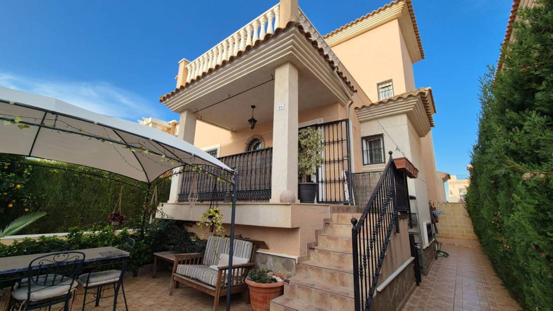 Sale - Villa - Orihuela - Orihuela Costa