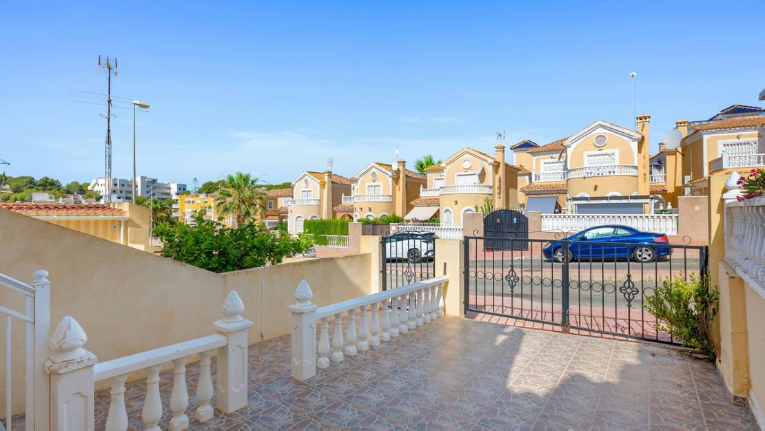 Sale - Villa - Orihuela - Orihuela Costa