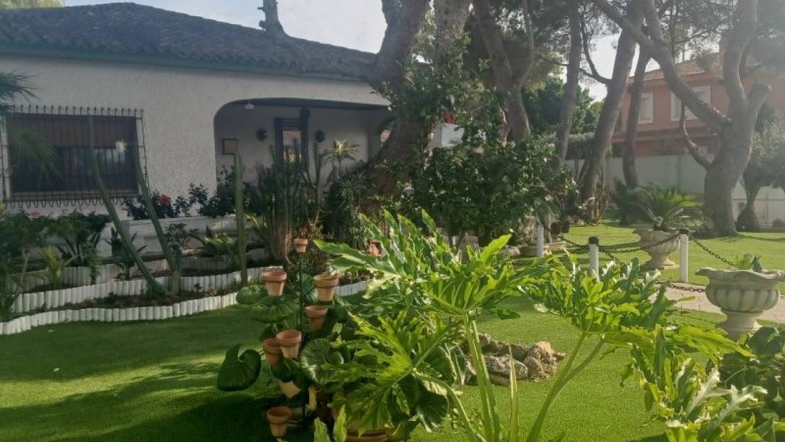 Sale - Villa - Orihuela - Orihuela Costa