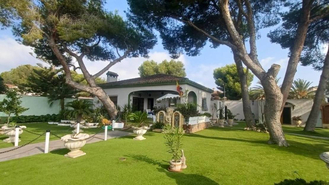Sale - Villa - Orihuela - Orihuela Costa
