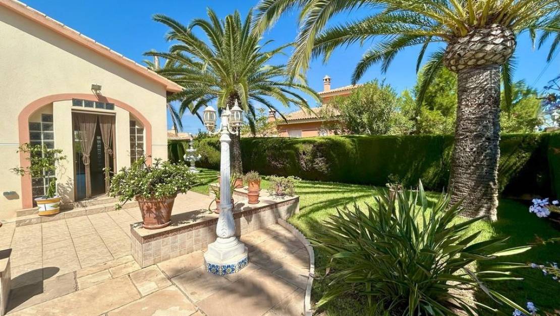 Sale - Villa - Orihuela - Orihuela Costa