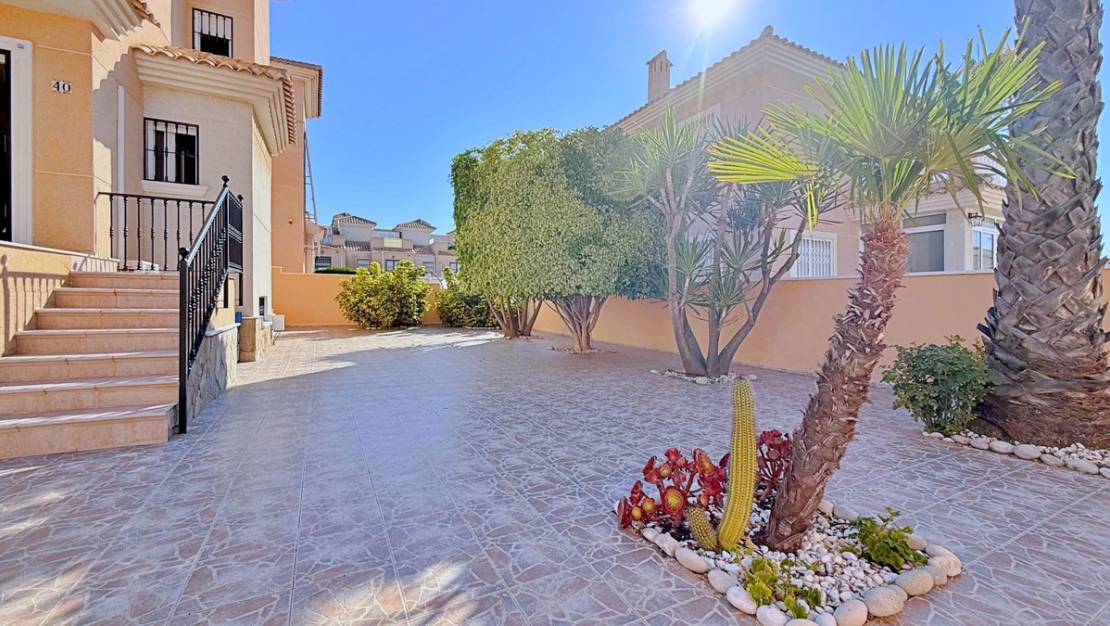 Sale - Villa - Orihuela - Orihuela Costa