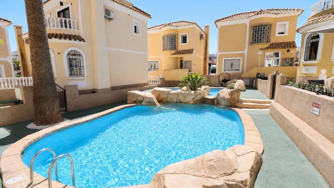Sale - Villa - Orihuela - Orihuela Costa